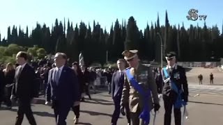 L’arrivo di La Russa al Sacrario Militare tra gli applausi [upl. by Conley]