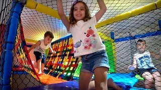 DIVERSÃO COM OS PRIMOS NO PLAYGROUND E SORVETE DE CHOCOLATE Daily Vlog de Férias Familia Brancoala [upl. by Sancha310]