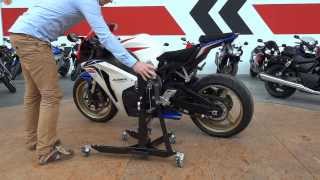 Honda CBR Fireblade Motorcycle Central Lift ConStands Power [upl. by Michele863]