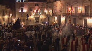 El Cristo de los Alabarderos acude al encuentro de la Virgen de los Siete Dolores [upl. by Adien]