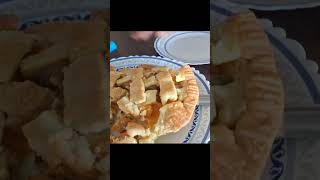 Eggless Peach Pie 🥧 shorts ytshorts pie peachpie applepie jaswdeepti baking [upl. by Vidovik]