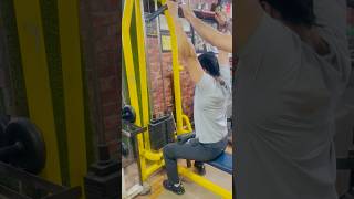 Back💪Heavy workout 🏋️‍♀️ Support kaise de gym m gymmotivation trendingshorts [upl. by Brad]