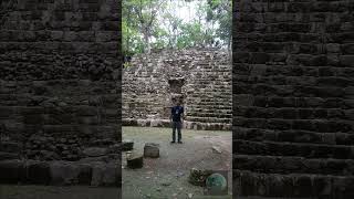 Arquitectura maya Estructura VI de la plaza Columnas Oxtankah Quintana Roo México [upl. by Jeniece520]