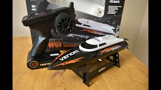 UDI RC Venom UDI001 RC Boat  Unboxing amp Review [upl. by Yelreveb]