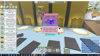 Getting a gifted buoyant bee and a gifted vector bee from royal jelly back to back  bee swarm sim [upl. by Vanzant324]