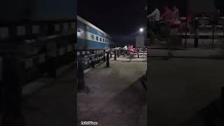 Ajmer Garib Nawaz Express  15715 kisanganj to ajmerjunction  railshorts railway subscribe [upl. by Anaic]