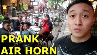 NGAGETIN ORANG PAKE AIR HORN  Prank Indonesia  Brandon Kent [upl. by Crain]