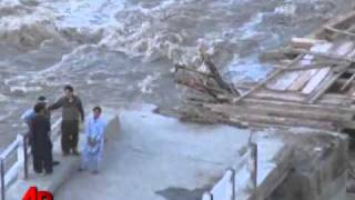 Raw Video Pakistan Flood Victims Evacuated [upl. by Nnaaihtnyc]