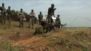 Somali soldiers graduate from EUrun training [upl. by Navek]