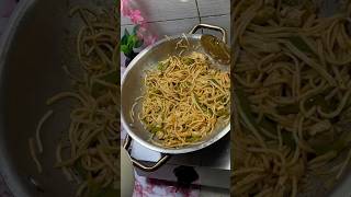 Chicken noodles recipesimple and esy to cookstreetfood trending chawmein mombaistreetfood [upl. by Nylg]