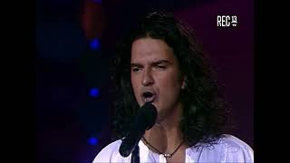 Ricardo Arjona  Señora De Las Cuatro Decadas Sabados Gigantes 1994 [upl. by Eiral194]