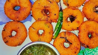 सूजी बड़ा नाश्ता कुरकुरा और नरम banai Mintu meinsatvikrasoi231 streetfoodideas [upl. by Oleic73]