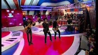 Kerispatih quotTetap Mengertiquot performed di Derings 1304 Courtesy TransTV [upl. by Bernhard410]