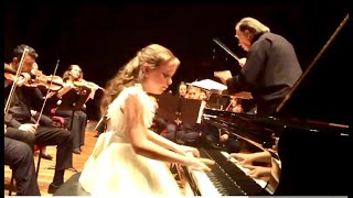 Beethoven Piano Concerto no 1 Op 15 I movimento  MARTINA MEOLA  10 anni [upl. by Usanis]