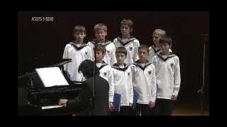 The Vienna Boys Choir  Rossini  La Passeggiata [upl. by Zeph78]