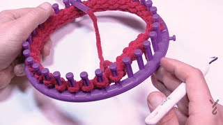 Beginners Loom Knitting Cast Off  Bind Off Method [upl. by Enilrem782]