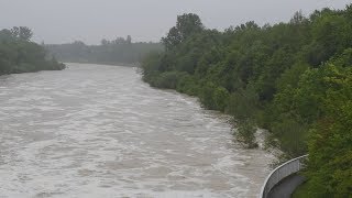 Hochwasserlage an der Isar Keine echte Entwarnung [upl. by Till]