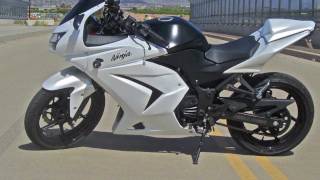 Custom White 2009 Kawasaki Ninja 250r [upl. by Benjamen]