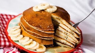 Hotcakes con Plátano 🥞🍌 SÚPER FÁCIL  Recién Cocinados [upl. by Pauline404]