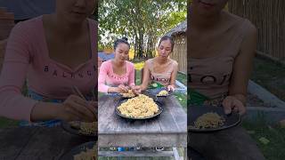 Stir fried noodles cook and eat recipe shortvideo shorts food recipe cooking [upl. by Yedrahs]