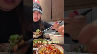 美食vlog｜呈贡美食一日逛吃 呈贡美食第一弹 豌豆粉巨下饭湘菜回回营拉面 ！【减肥很南耶】 [upl. by Airalav]