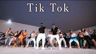 Félix Wazekwa – TIK TOK feat Fabregas Maestro Clip officiel [upl. by Sadoff]