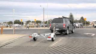 Reversing Boat Trailer WITH Guides [upl. by Tj]