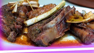 COSTILLAS DE TERNERA AL HORNO con AJOS TIERNOS  carne macerada  Recetas en menos de 3 minutos [upl. by Anitsud]