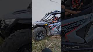 RZR 200 EFI 2024 gris equipado y en acción [upl. by Melise603]