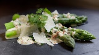 Recette facile  Asperges tièdes crème de jambon de Bayonne [upl. by Notseh]