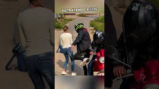 ¡😲 Sorprendente Chica Astuta Recupera su Mochila con Ingenioso Plan [upl. by Gassman]