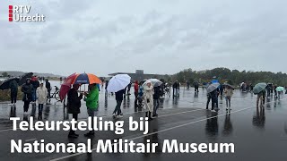 Beteuterde gezichten bij vliegtuigspotters F16s slaan Soesterberg over  RTV Utrecht [upl. by Ninaj301]