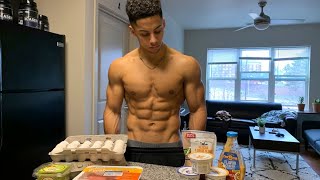 WHAT I EAT TO STAY SHREDDED YEAR ROUND  Full Day of Eating [upl. by Yttam]