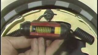 HYDRAULIC BRAKES PRINCIPLES OF OPERATION PART 1 DRUM BRAKES [upl. by Suiratnod]