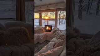 Уединение и уют пока весь мир замерзает снаружи Vanlife Уют Cozy hiver travel aesthetic cozy [upl. by Vacla]