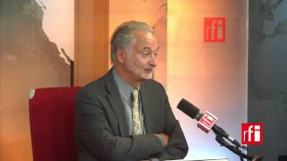 Jacques Attali  quotLa France avance vers le précipicequot [upl. by Means]