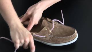 Remettre les lacets sur des Sebago Docksides [upl. by Bradski]