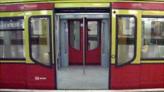 Berlin SBahn Doors Closing [upl. by Aan617]