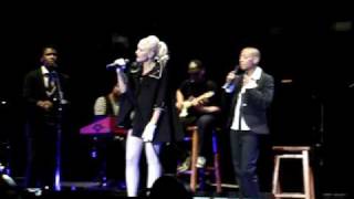 gwen stefani live  the real thing acoustic [upl. by Marijn]