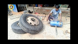 295  80 R 22 5 Tubeless tyre change  2 tyre easy method change [upl. by Halihs798]