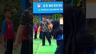 Bantingan pesilat cilik [upl. by Havelock531]