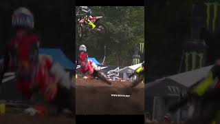 THIS WAS CRAZY BETWEEN JORGE PRADO AND TIM GASJER 😳 wwwmxkitsnet motocross4life motocross [upl. by Welcy]