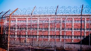 NYC mayor endorses Rikers shutdown plan [upl. by Errick]