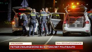 Fietser zwaargewond bij botsing met politieauto [upl. by Yelkrab]