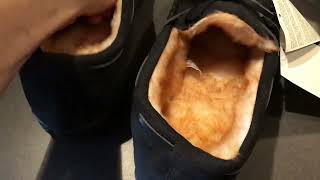 Amazon Essentials Mens Slippers Review [upl. by Orsino860]