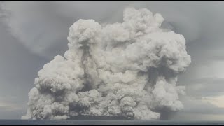 Découverte  Le volcan Hunga Tonga et ses tsunamis imprévisibles [upl. by Dorin]