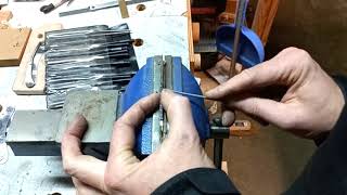 Guillochage  Knife Filework  Comment faire une liane [upl. by Dulla492]