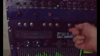 alesis 3630 mastering compressor [upl. by Ettenrahs]