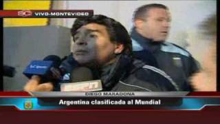 Maradona explota con prensa despues de la clasificacion de Argentina [upl. by Tips]