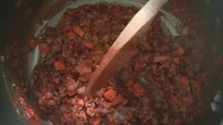 KIDS COOK  QUORN SPAGHETTI BOLOGNESE [upl. by Seravaj]